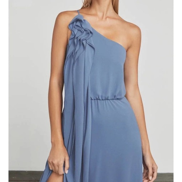 (78% OFF) NWT BCBG Maxazaria Joyce One Shoulder Ruffle Maxi Blue Dress M - Picture 2 of 7